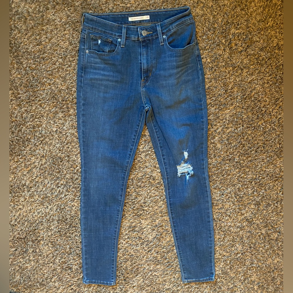 Levi’s Jeans, 721 High Raise Skinny jeans, medium/dark wash, size 28